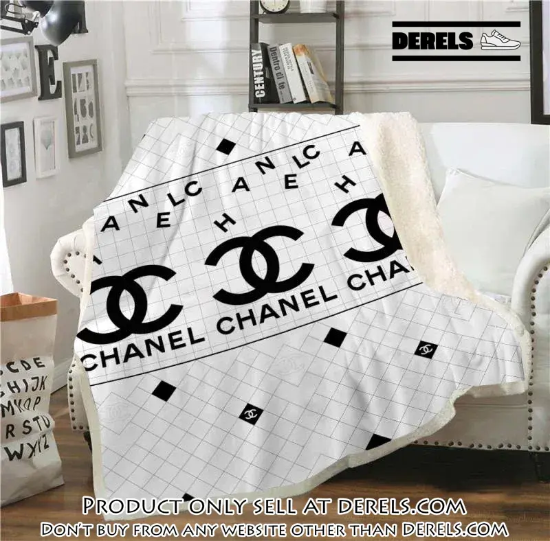 Chanel white fashion luxury brand fleece blanket comfortable blanket dr1319520